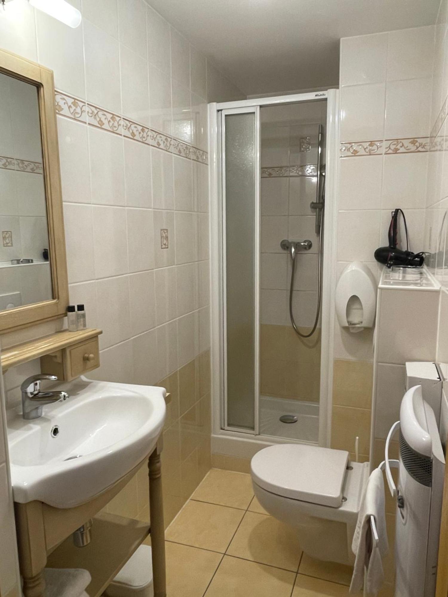 Auberge La Ferme De Ferrieres Annecy Bagian luar foto